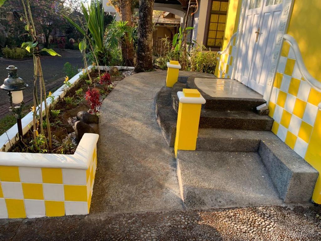 Villa Wubao Kota Bunga 3 Kamar Harga Budget Cinengangirang Zewnętrze zdjęcie
