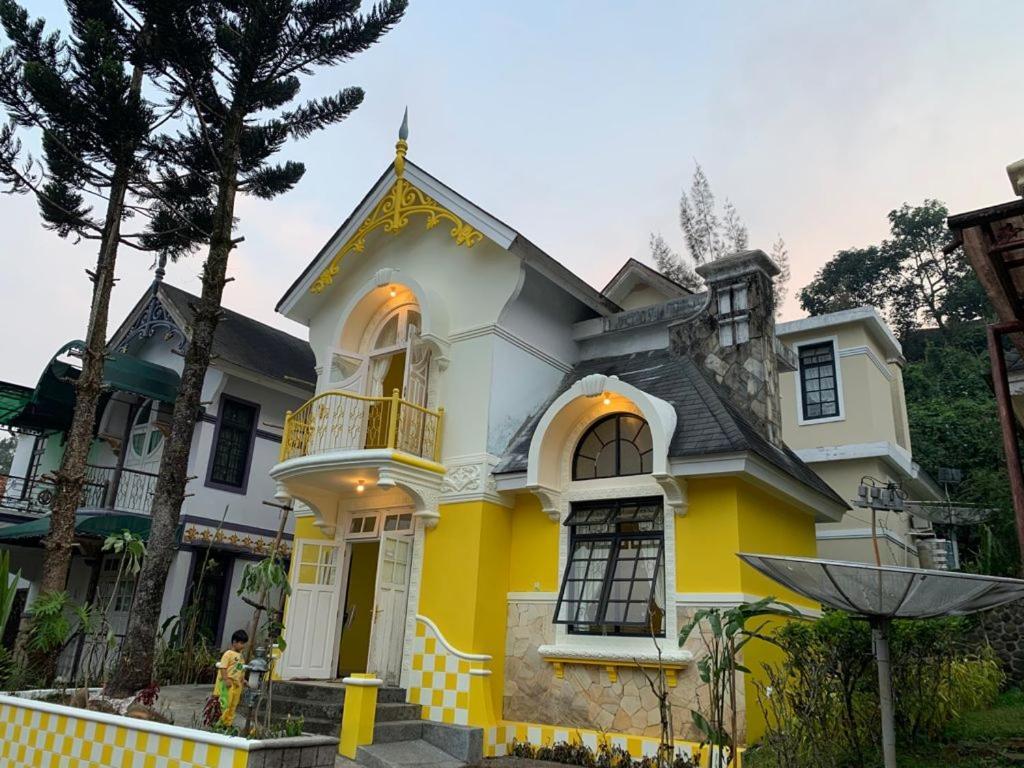 Villa Wubao Kota Bunga 3 Kamar Harga Budget Cinengangirang Zewnętrze zdjęcie